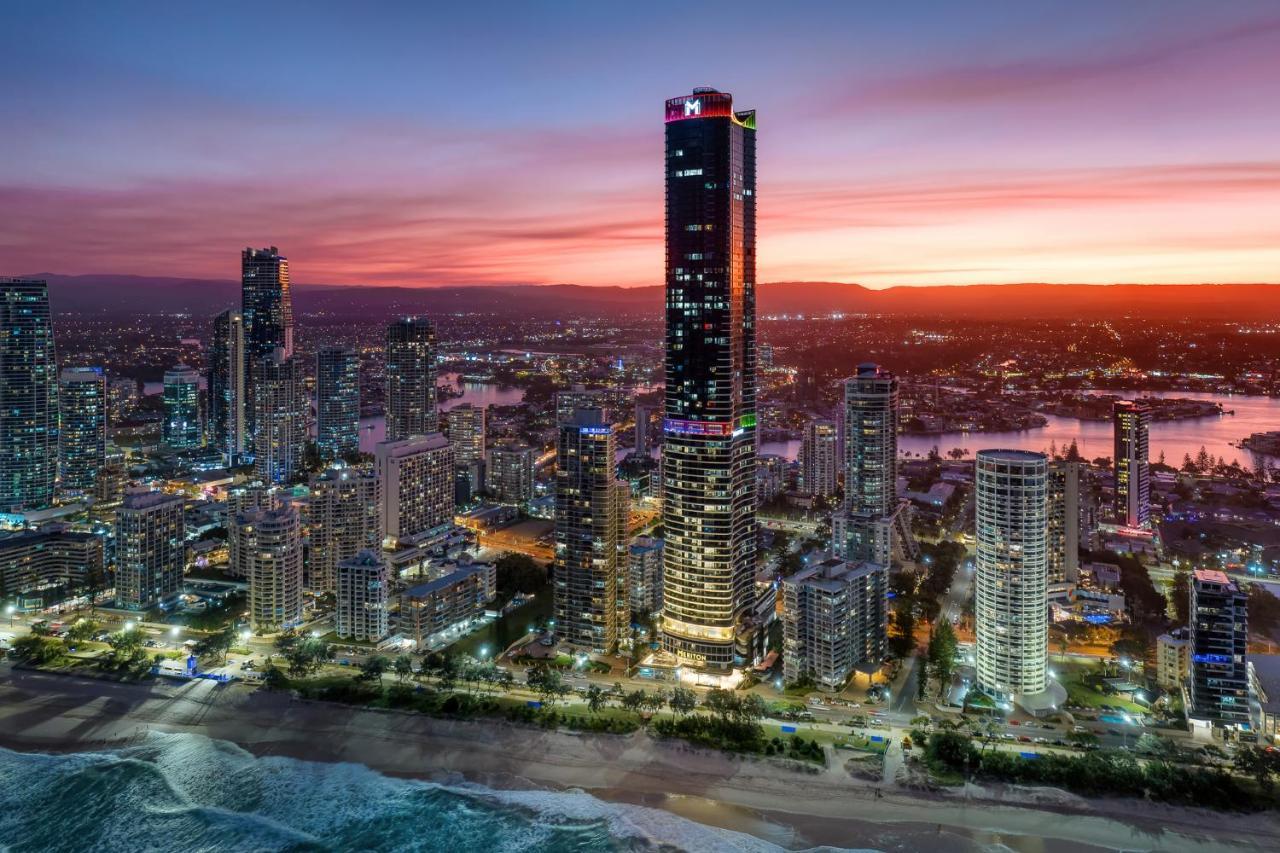Meriton Suites Surfers Paradise Gold Coast Ngoại thất bức ảnh The Sky Tower at the Gold Coast